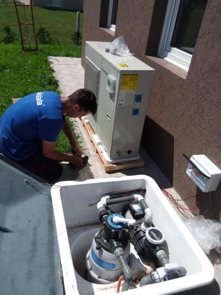 Climatización de piscina com bomba de calor Tadiran